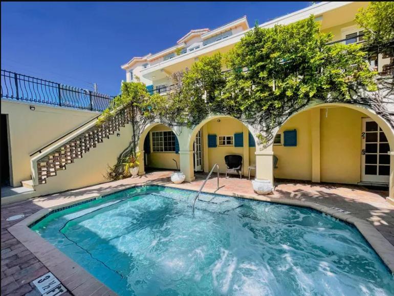 Courtyard Villa Hotel Lauderdale-by-the-Sea ภายนอก รูปภาพ