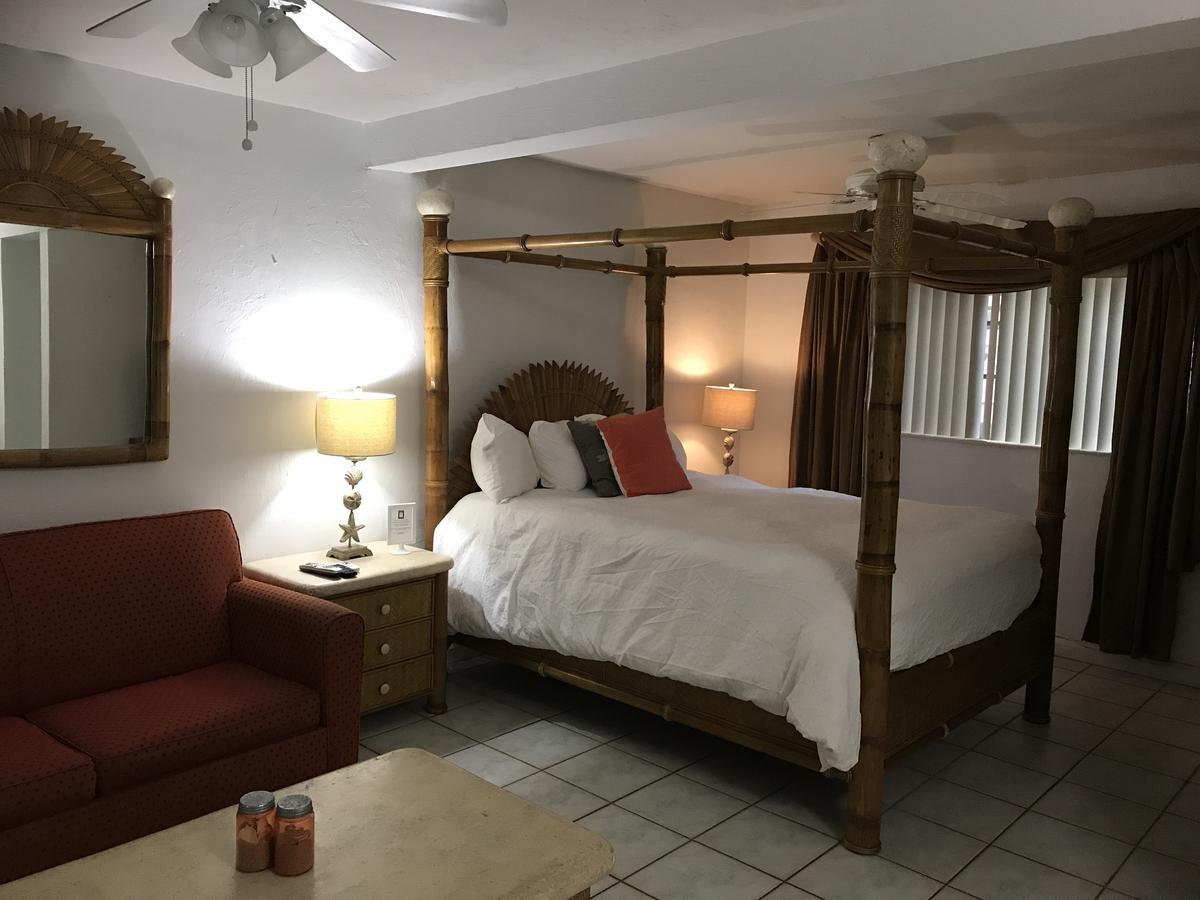 Courtyard Villa Hotel Lauderdale-by-the-Sea ภายนอก รูปภาพ