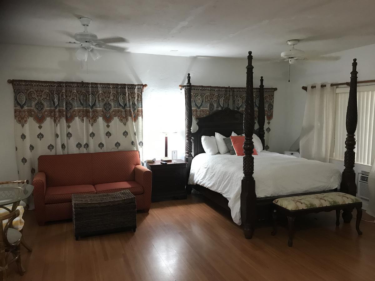 Courtyard Villa Hotel Lauderdale-by-the-Sea ภายนอก รูปภาพ